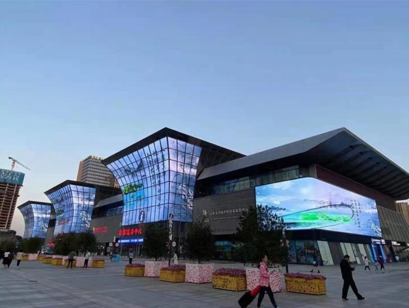 LED透明顯示屏定制廠家-凰津光電