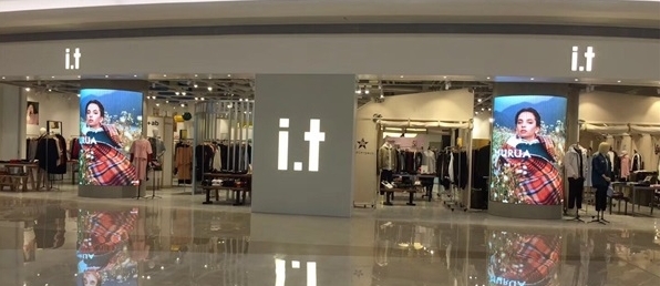 商場(chǎng)小間距LED顯示屏